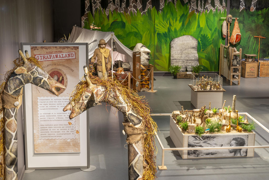 Le Muséum d'histoire naturelle de Bordeaux vous invite à découvrir une exposition temporaire appelée Girafawaland créée par les artistes Kiki et Albert Lemant. 