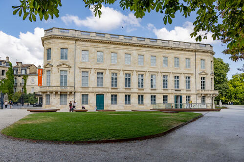 L'exposition Chantier ! retrace toutes les étapes du chantier du Muséum d'histoire naturelle de Bordeaux désormais rebaptisé Muséum de Bordeaux - sciences et nature.
